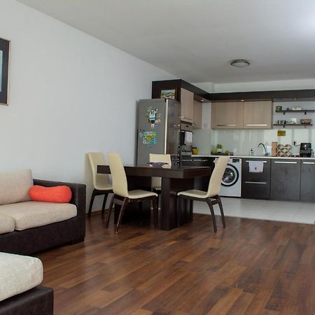 Central Apartment Mountain View Karlowo Exterior foto